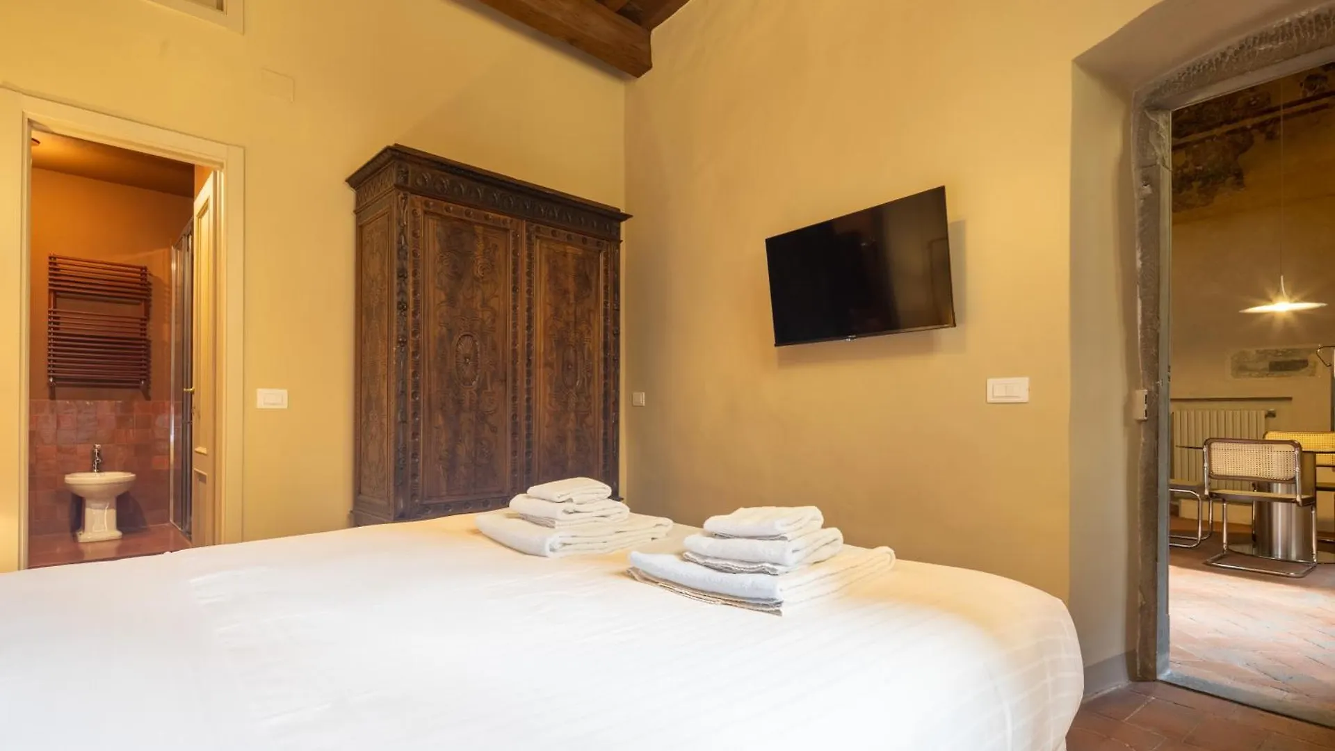 Renaissance Tower Apartment Florence Italy